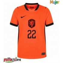 Camiseta Países Bajos Denzel Dumfries #22 Primera Equipación para mujer Mundial 2026 manga corta